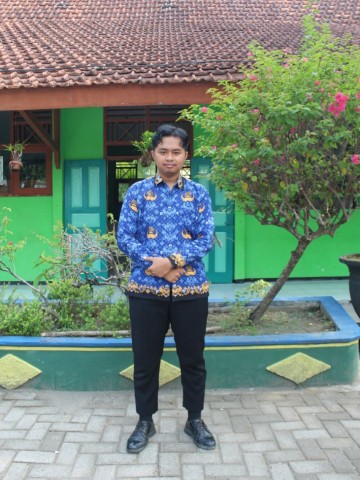 Zayyan Shohib El Mahmud, S.Pd.