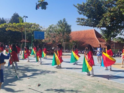 Display Drum Band di Upacara Kemerdekaan RI